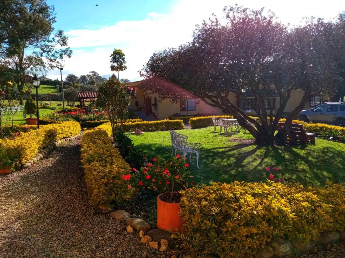 Hotel Campestre Franchesca 타비오 외부 사진